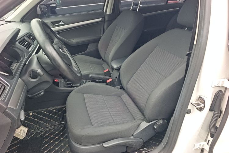 Volkswagen Lavida 2019 #15 Volkswagen Lavida 2019 car image #15