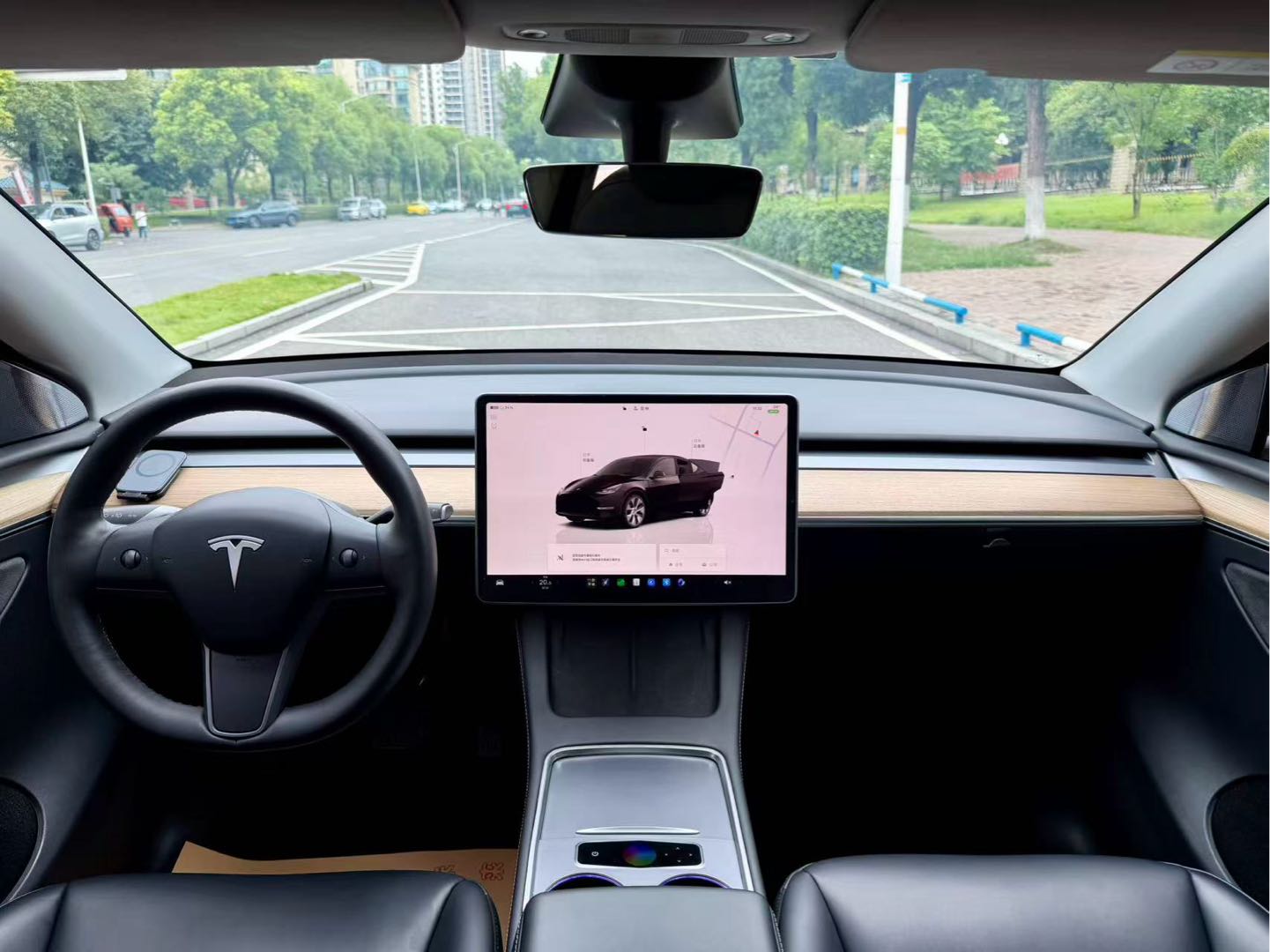 Tesla Model Y 2023 #11 Tesla Model Y 2023 car image #11