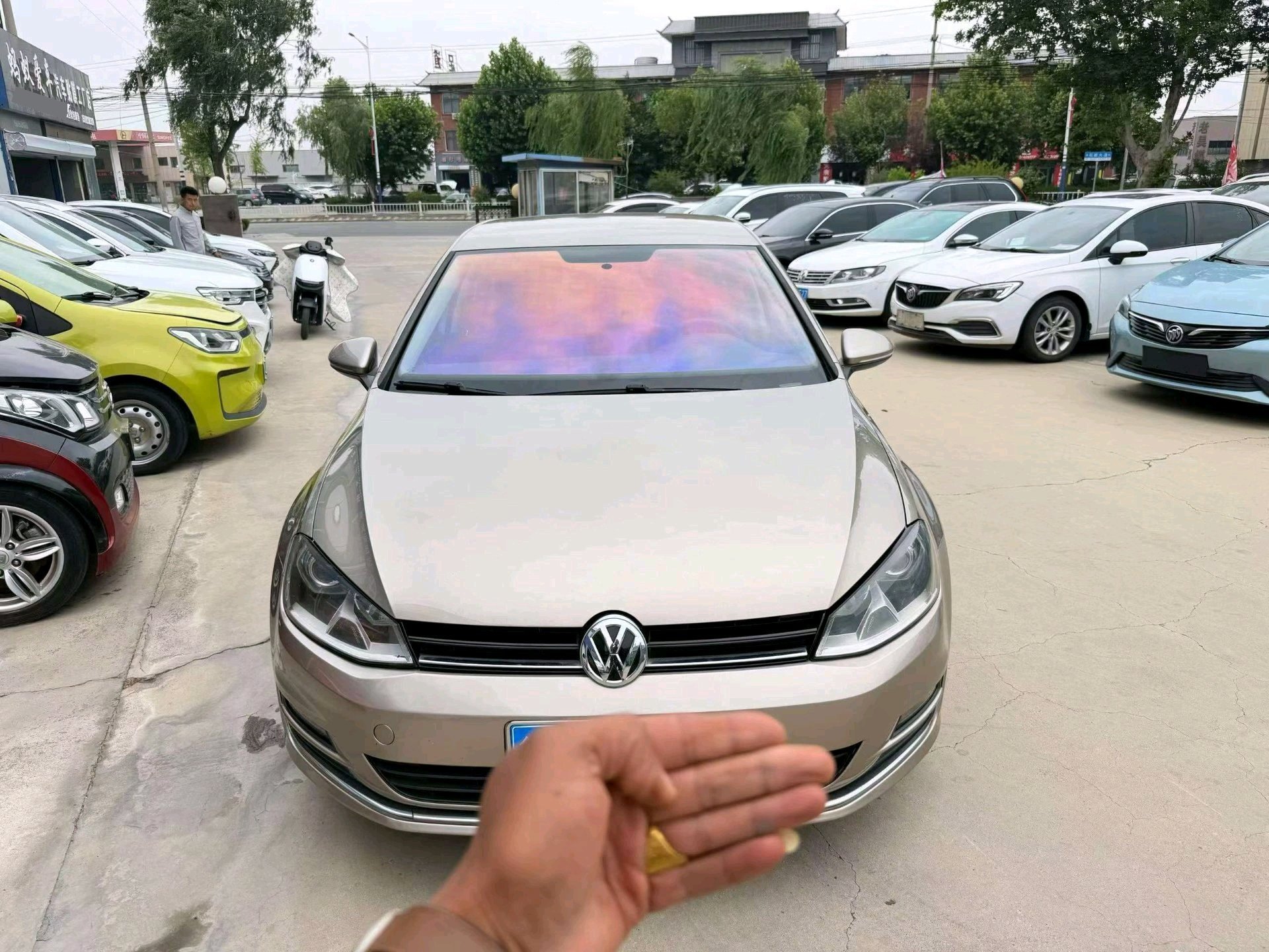 Volkswagen Golf 2014 car image 