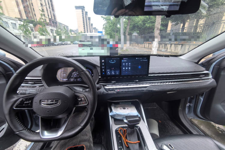 GEELY Emgrand 2023 car image #12