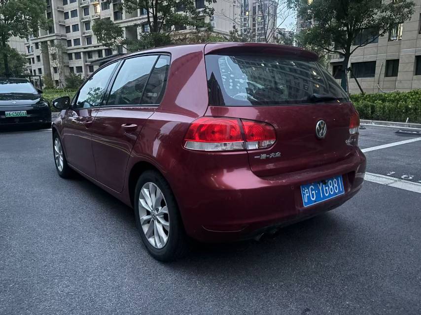 Volkswagen Golf 2013 car image #6