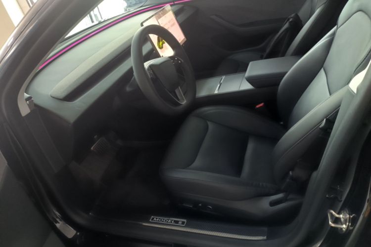 Tesla Model 3 2024 #15 Tesla Model 3 2024 car image #15