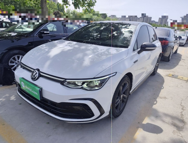 Volkswagen Golf 2021 صورة سيارة 