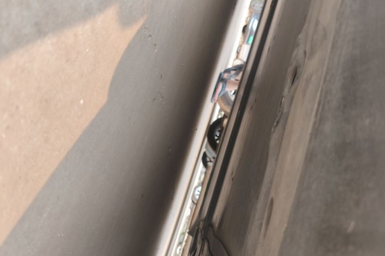 Tesla Model Y 2021 car image #25