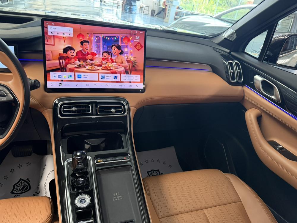 GEELY Boyue L 2025 car image #10
