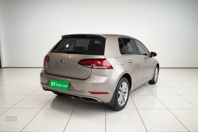 Volkswagen Golf 2018 car image #7