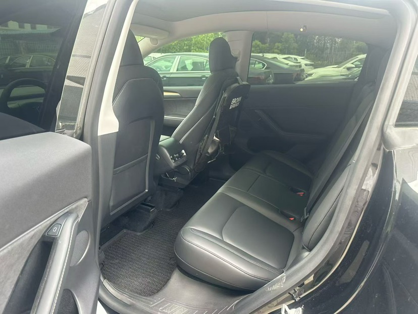 Tesla Model Y 2021 #7 Tesla Model Y 2021 car image #7