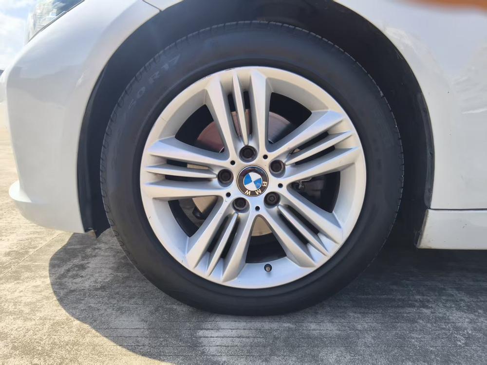 BMW 3 Series 2016 car image #10