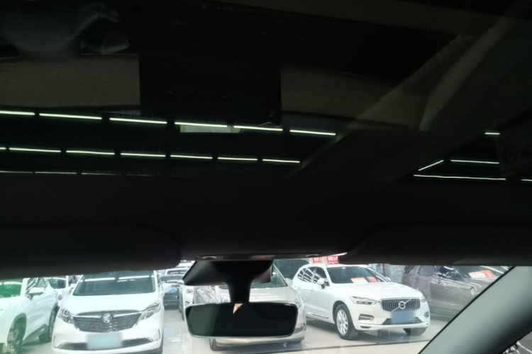 Tesla Model Y 2023 #20 Tesla Model Y 2023 immagine di auto #20