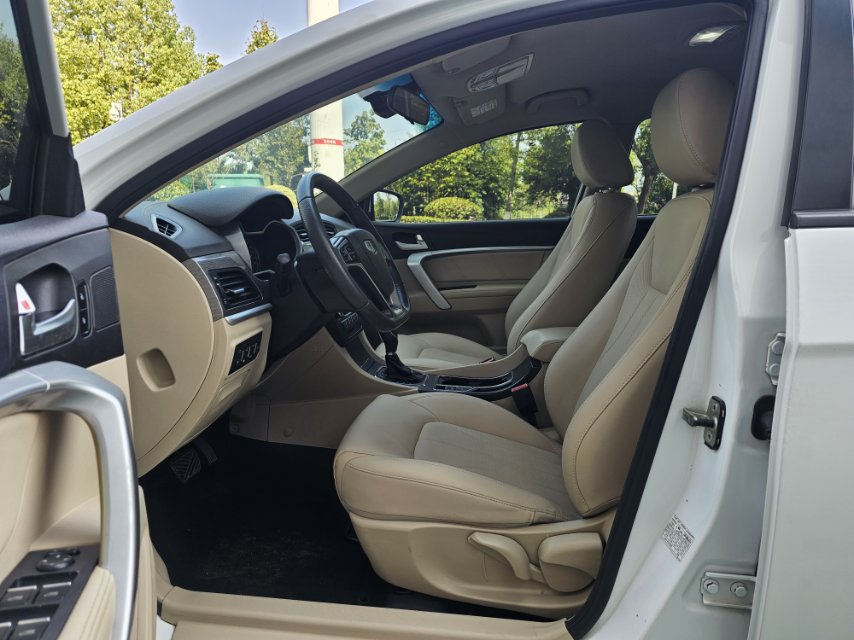 GEELY Emgrand 2017 #4 GEELY Emgrand 2017 car image #4