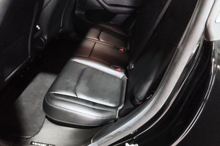 Tesla Model Y 2022 #17 Tesla Model Y 2022 car image #17