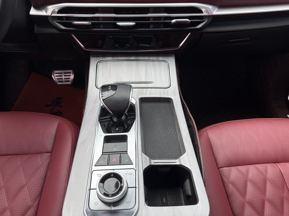 Jetour X70 PLUS 2022 car image #7