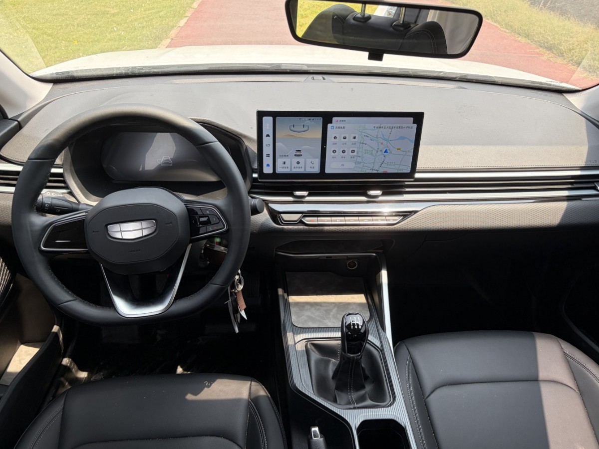 GEELY Emgrand 2025 #8 GEELY Emgrand 2025 car image #8