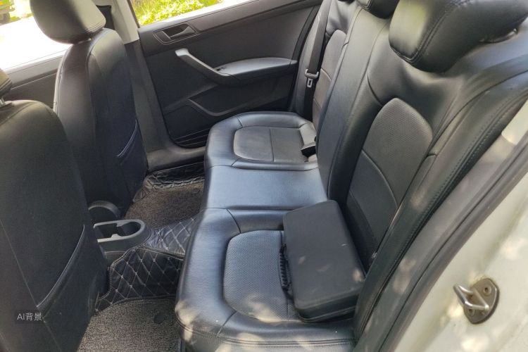 Volkswagen Santana 2019 car image #19