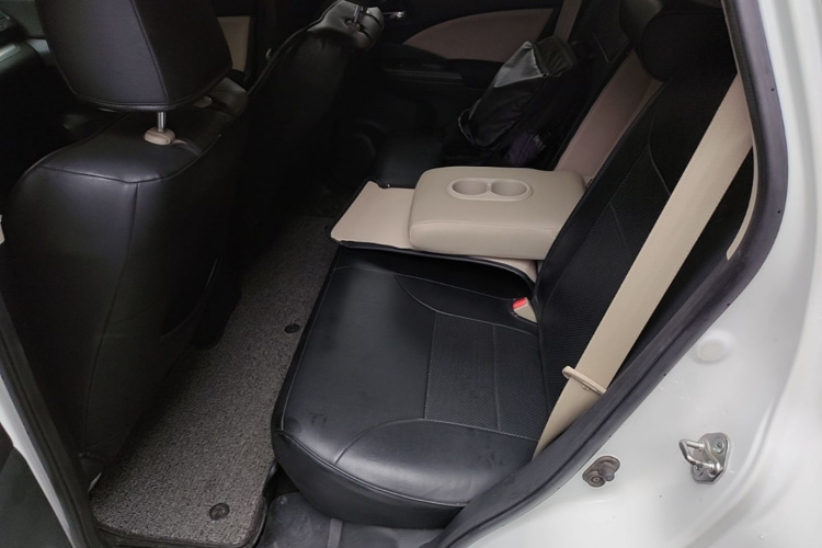 Honda CR-V 2017 immagine di auto #17