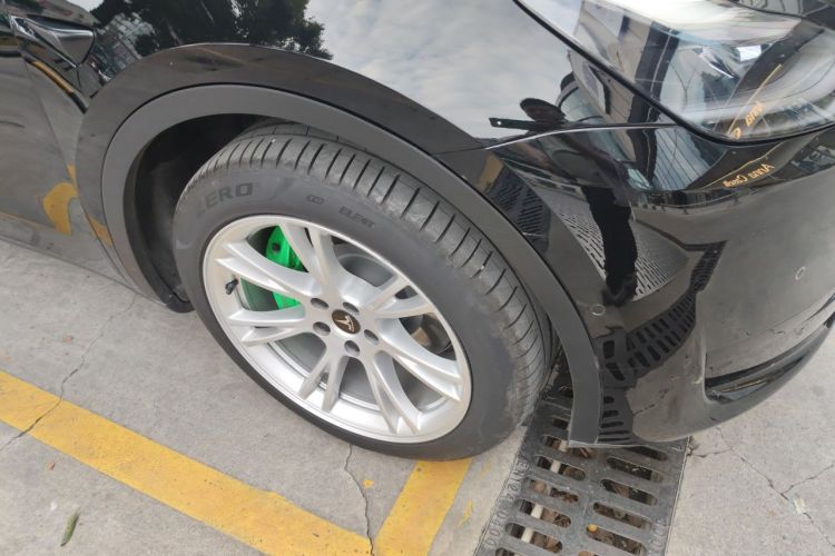 Tesla Model Y 2022 car image #6
