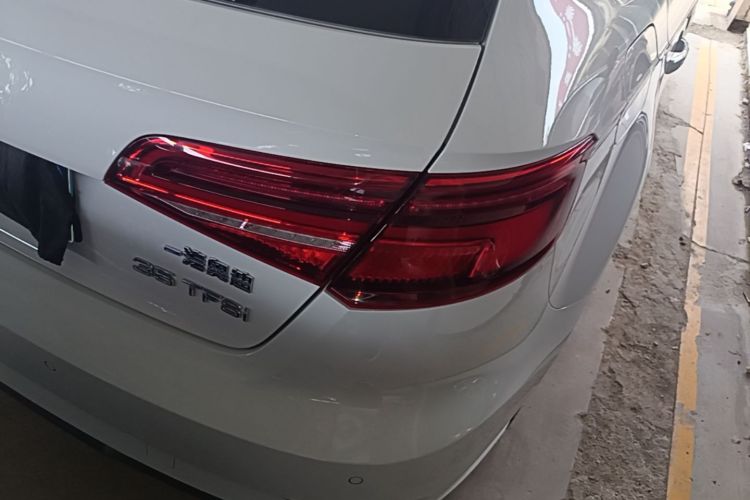 Audi A3 2019 car image #8
