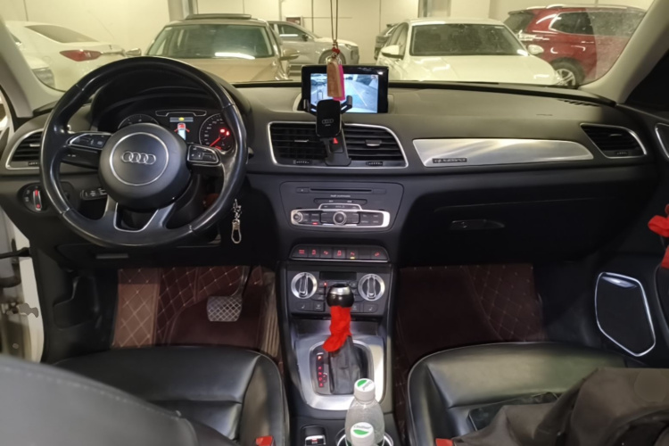 Audi Q3 2015 #11 Audi Q3 2015 car image #11