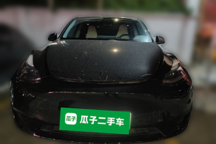 Tesla Model Y 2022 car image #3