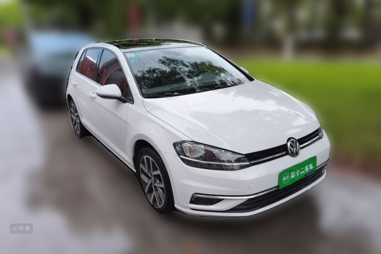 Volkswagen Golf 2018 car image #4