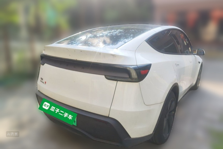 Tesla Model Y 2026 #7 Tesla Model Y 2026 car image #7