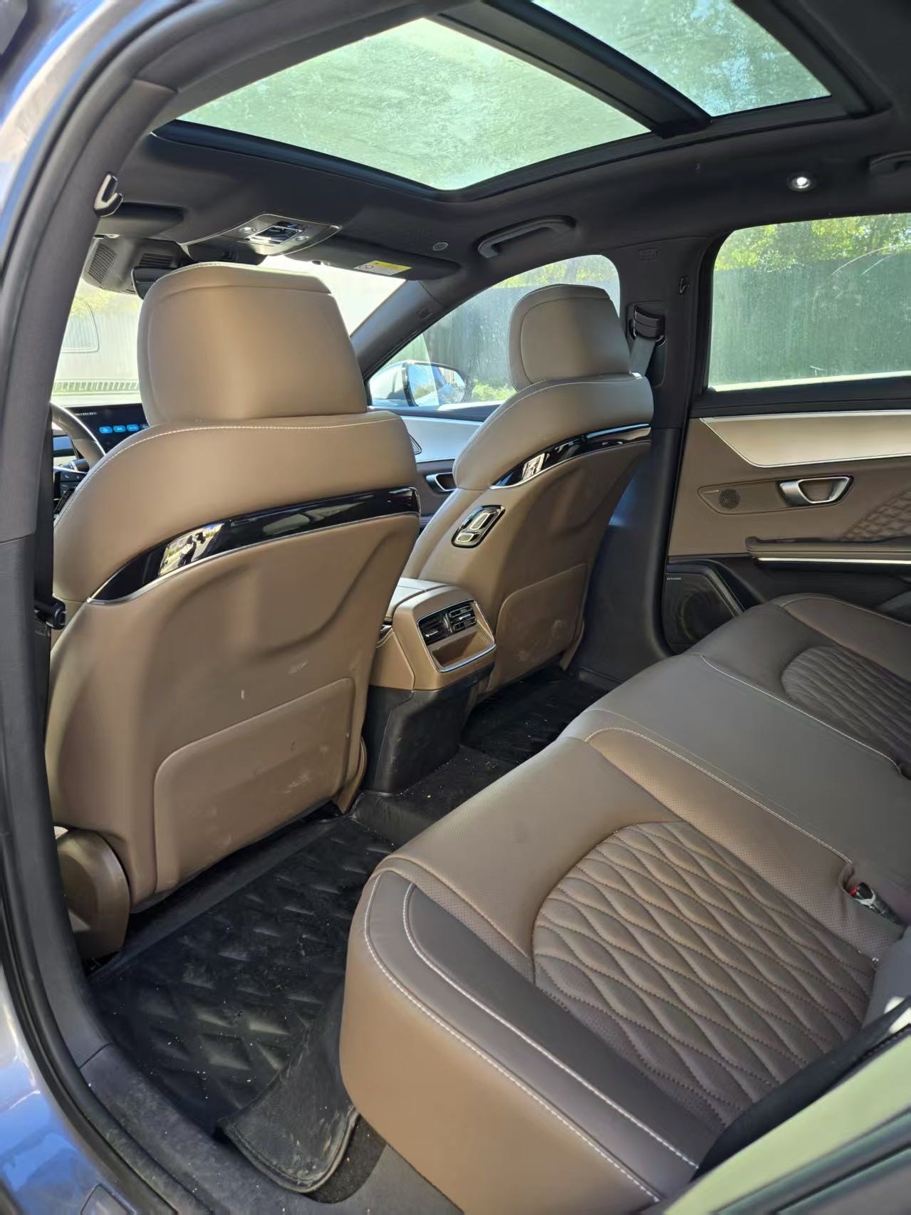 BYD Han 2023 immagine di auto #5