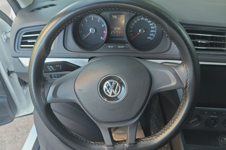 Volkswagen Lavida 2022 car image #15
