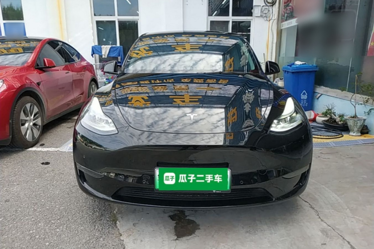 Tesla Model Y 2022 #3 Tesla Model Y 2022 car image #3