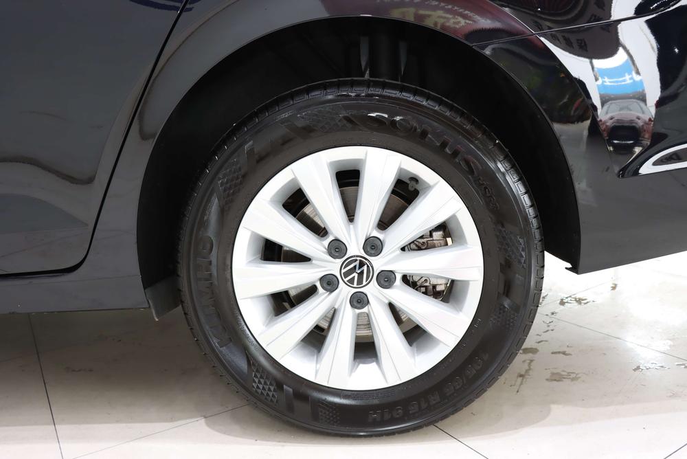 Volkswagen Lavida 2026 car image #7