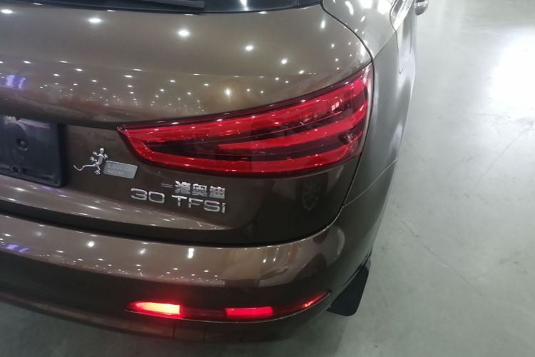 Audi Q3 2015 #8 Audi Q3 2015 car image #8