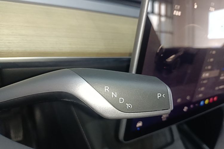 Tesla Model Y 2022 #14 Tesla Model Y 2022 immagine di auto #14