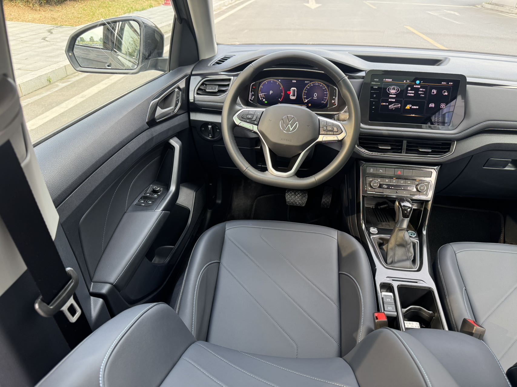 Volkswagen Tharu 2025 #9 Volkswagen Tharu 2025 immagine di auto #9