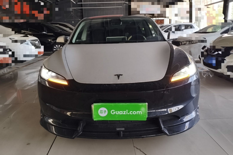 Tesla Model 3 2024 car image #3