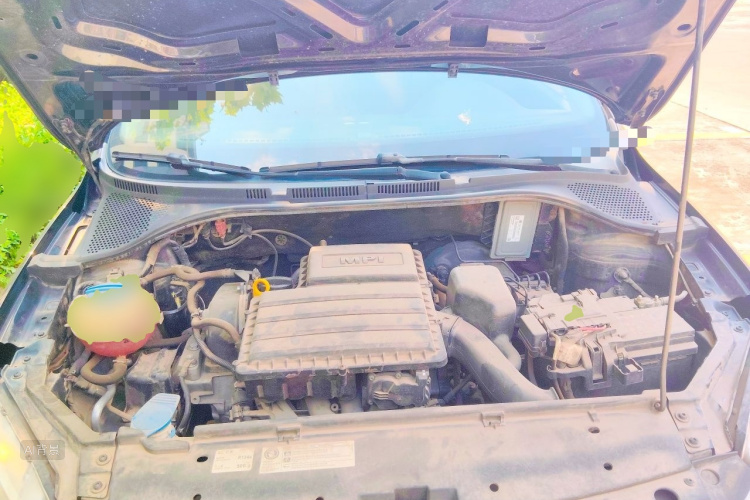 Volkswagen Santana 2015 car image #22