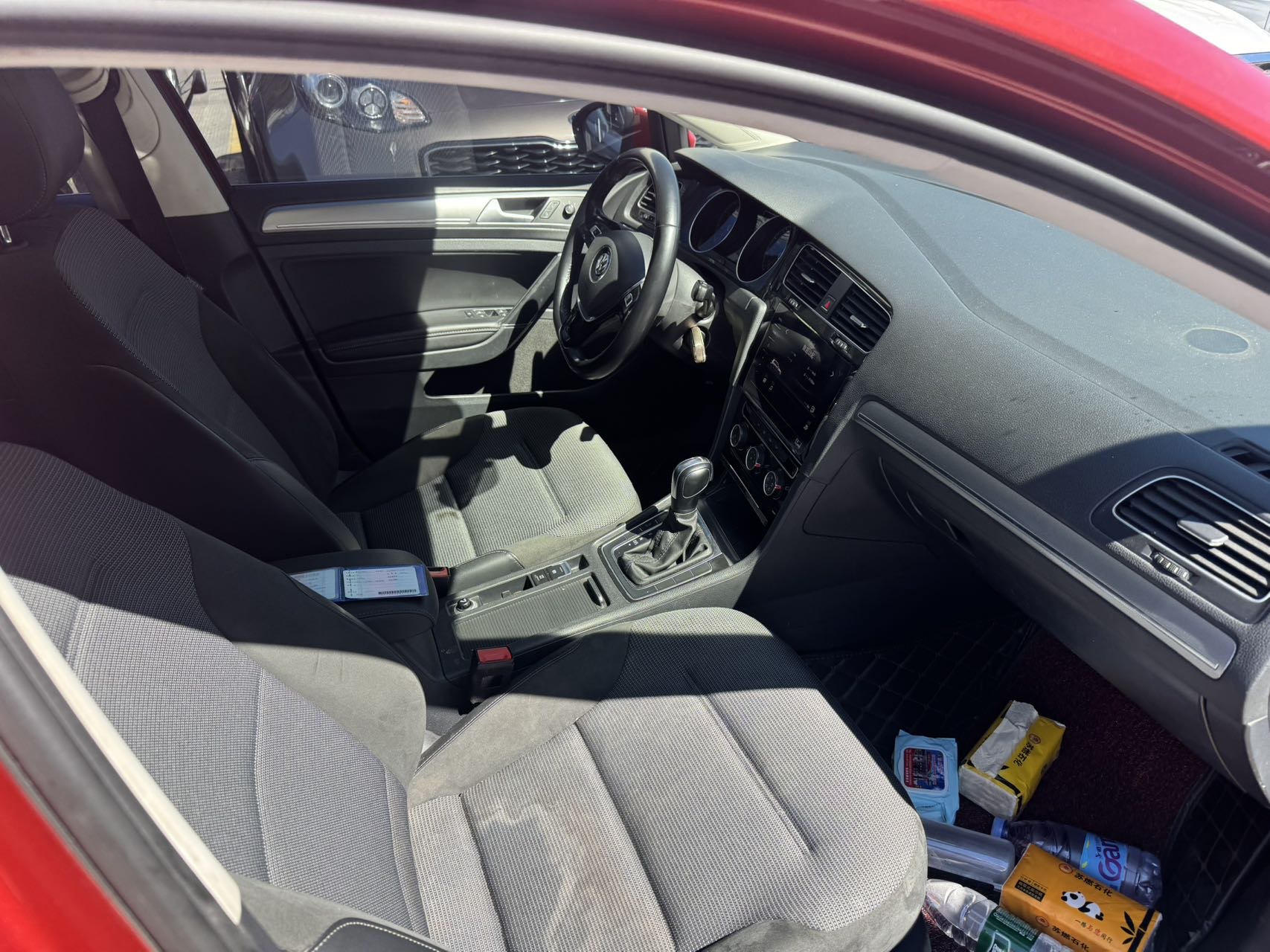 Volkswagen Golf 2020 car image #4