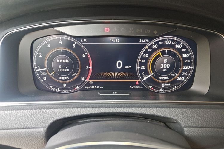 Volkswagen Golf 2020 car image #12