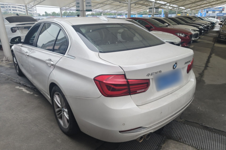 BMW 3 Series 2017 изображение автомобиля #19