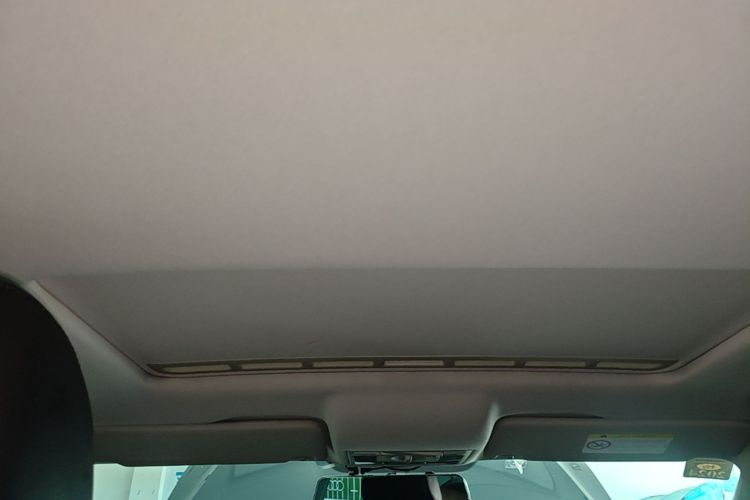 Volkswagen Santana 2016 car image #18