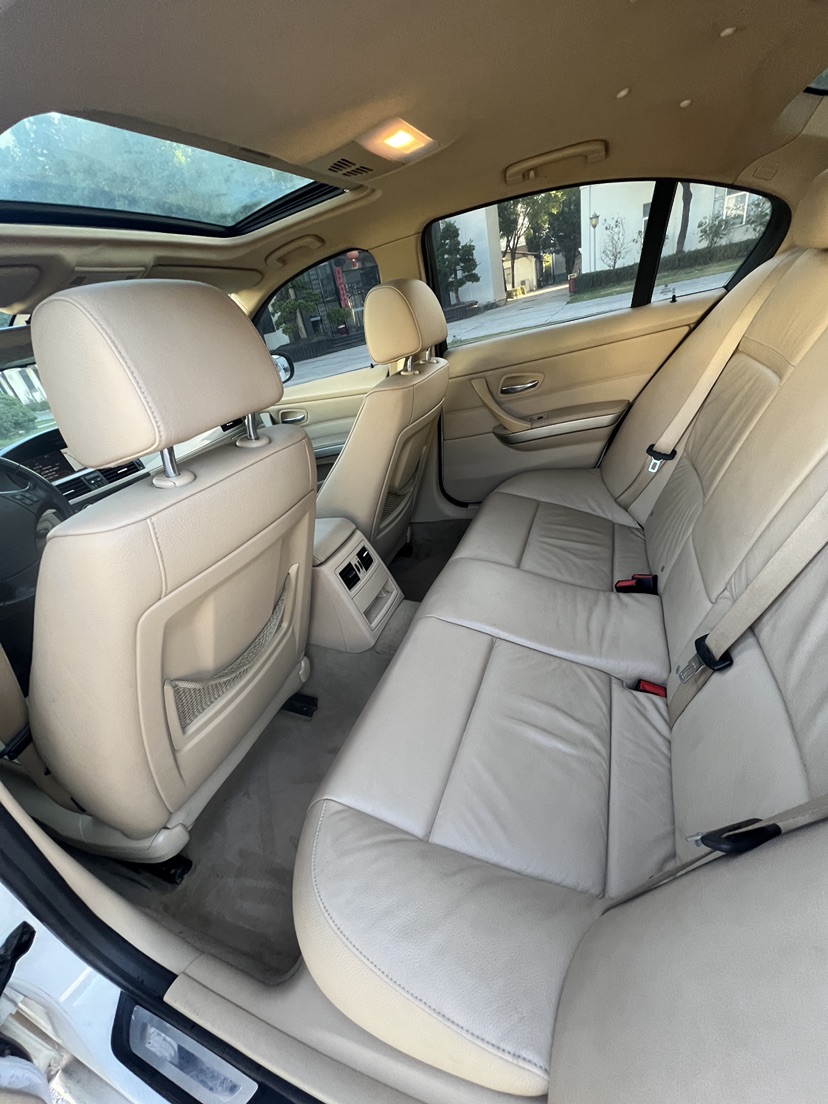 BMW 3 Series (Imported) 2011 car image #7