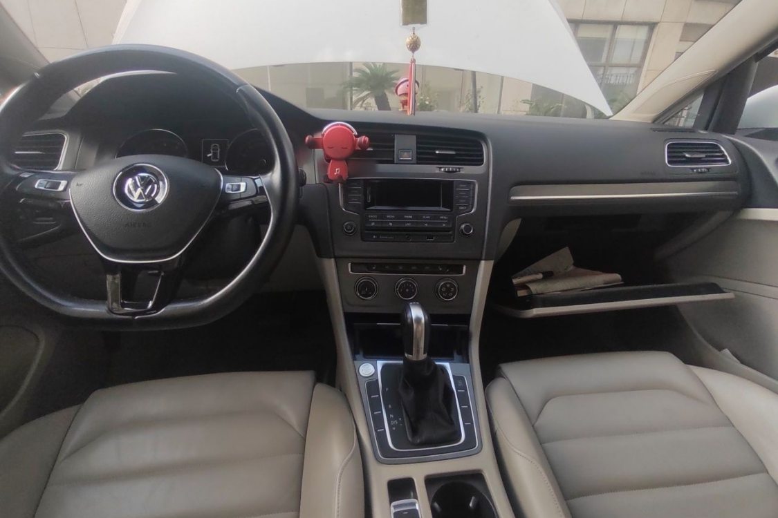 Volkswagen Golf 2015 car image #21