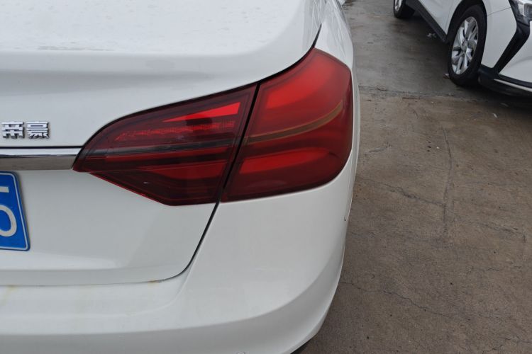 GEELY Emgrand 2019 car image #8