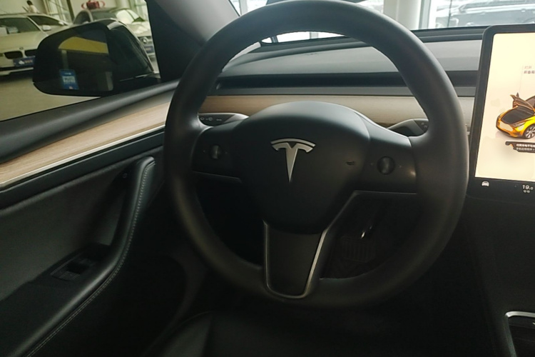 Tesla Model Y 2022 #11 Tesla Model Y 2022 immagine di auto #11