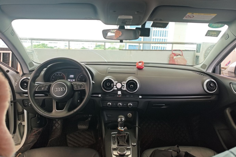 Audi A3 2019 صورة سيارة #10