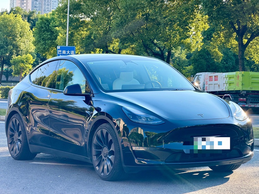 Tesla Model Y 2023 #3 Tesla Model Y 2023 immagine di auto #3
