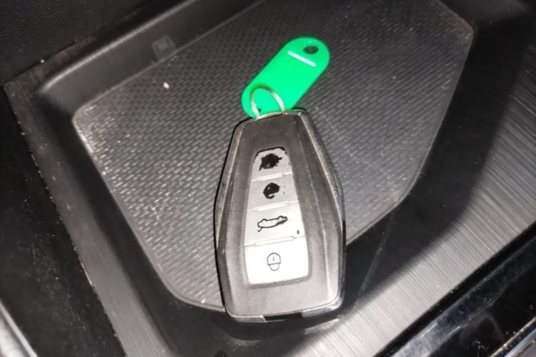 GEELY Emgrand S 2021 #9 GEELY Emgrand S 2021 image de voiture #9