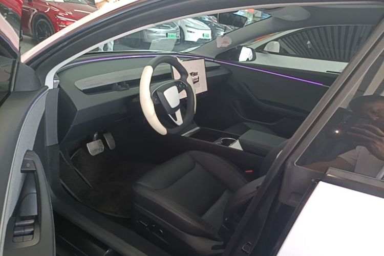 Tesla Model 3 2023 #16 Tesla Model 3 2023 car image #16