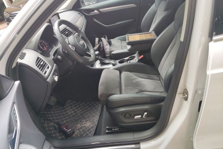 Audi Q3 2018 #15 Audi Q3 2018 car image #15