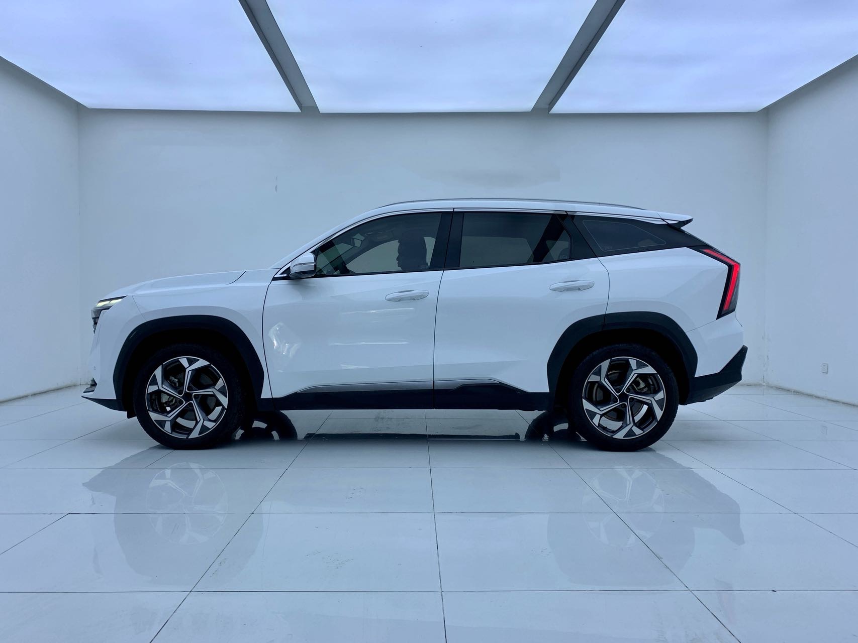 GEELY Boyue L 2023 car image #3