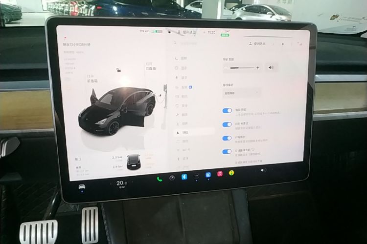 Tesla Model Y 2022 #13 Tesla Model Y 2022 car image #13