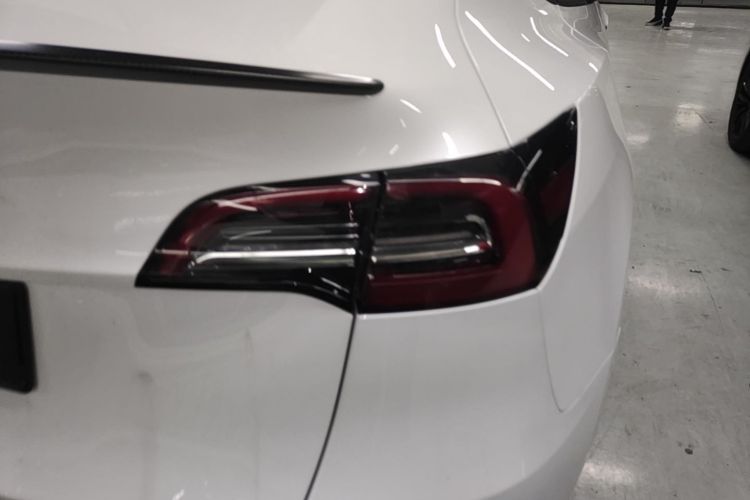 Tesla Model Y 2023 #8 Tesla Model Y 2023 car image #8